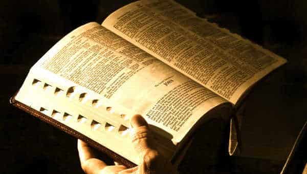 Transforme sua vida com um versículo diário