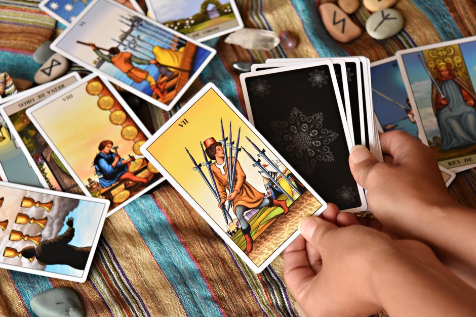 Descubra o significado da sua carta dos anjos hoje